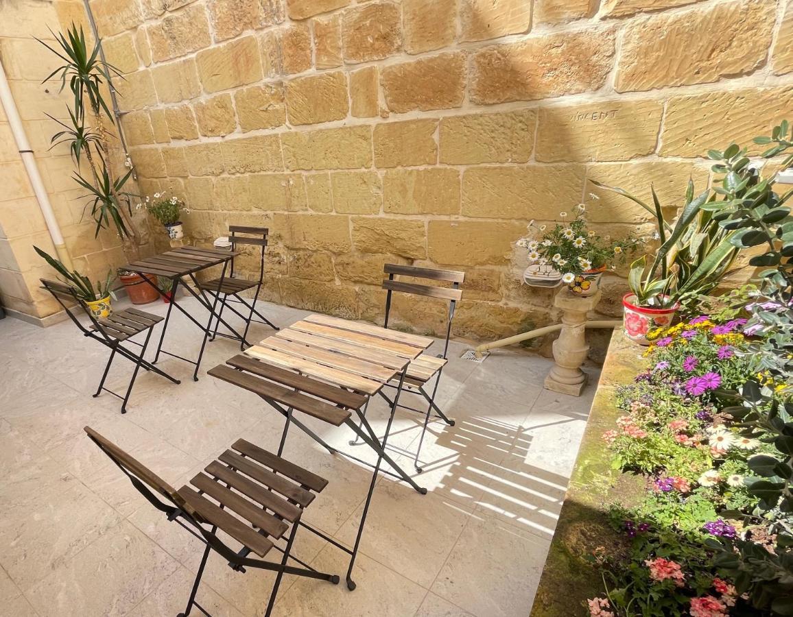 Hotel Penelope Townhouse Ghajn il-Kbira  Exterior foto